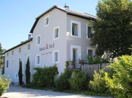 Haus & Hof Guest House, hotel barato en Perl