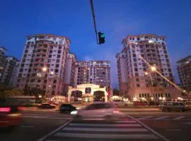5 Bedrooms Penthouse 3 Bedrooms Apartment Marina Court Resort Condominium
