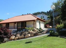 Quinta da Vinha do Souto, hotel with parking in Arouca