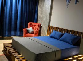 Marina Square Hostel, hotel en Hurghada