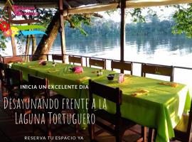 Chinitas Eco Lodge, hotel en Tortuguero