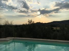 Il Giardino degli Olivi, hotel dengan parking di Castiglion Fiorentino