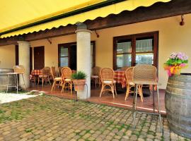 Agriturismo Podere San Michele: San Vincenzo'da bir romantik otel
