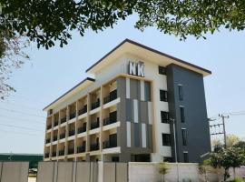 NK place Phetchaburi, hotel v destinaci Ban Nong Som