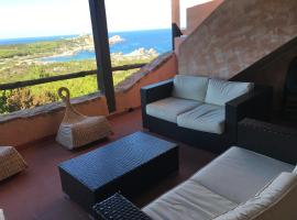 Sardegna Isola Rossa panoramiccissimo, casa vacanze a Trinità dʼAgultu