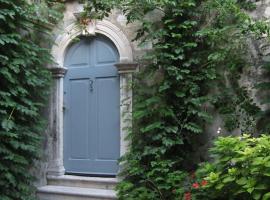 Giunio house, Old town centre, hotel a Korčula