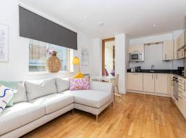 Oxfordshire Living - The Lewis Apartment - Oxford, hotel near Blackfriars Hall, Oxford
