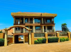 Lucky Guest House, hotel in Jinja