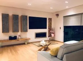 Luxury & Stylish Family Apartment