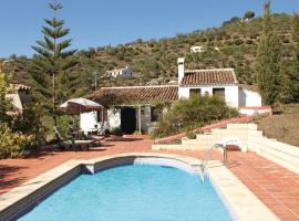 Casa Fuentezuelas, familiehotel i Sayalonga