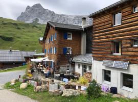 Berghaus Sulzfluh, ξενοδοχείο σε Sankt Antonien