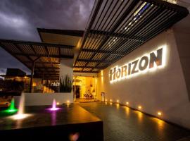 Hotel Horizon & Convention Center、モレリアのホテル