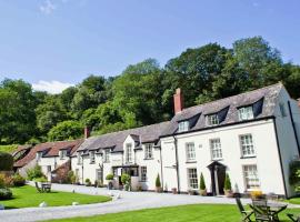Combe House Hotel, hotel v destinaci Holford