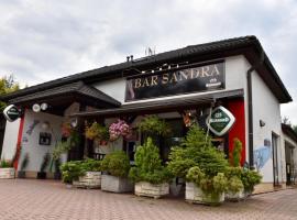 Penzion-Bar Sandra, hotell sihtkohas Bělkovice