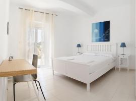 OraBlu Sunset Sea-view Apartments, hotel in Ischia