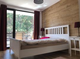 Borov park 3, hotel in Velingrad