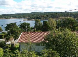 Two-Bedroom Holiday home in Tanumshede, villa in Resö