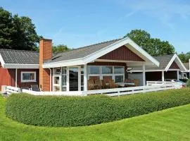 8 person holiday home in Sjølund-By Traum
