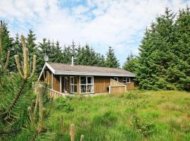 Three-Bedroom Holiday home in Fjerritslev 21, hotel Torup Strand városában