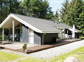 8 person holiday home in L kken, cabaña en Lønstrup