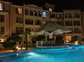 Paradise Bay D8 Apartment