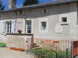 Le Petit Brétigny, self catering accommodation in Beaumont