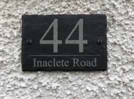 44 Inaclete Road, orlofshús/-íbúð í Stornoway