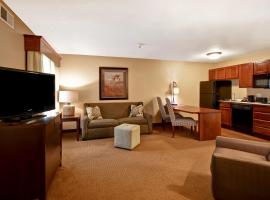 GrandStay Hotel & Suites La Crosse, hotel poblíž La Crosse Municipal Airport - LSE, La Crosse