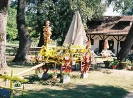 Vizimalom Kemping, Panzió és Étterem