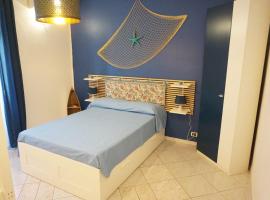 Blue sea, ξενοδοχείο σε Aci Castello