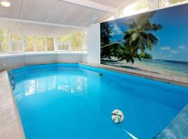 8 person holiday home in Hadsund, cabana o cottage a Helberskov