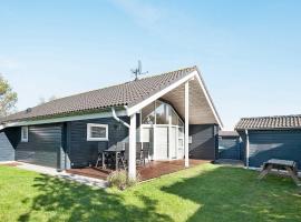 6 person holiday home in Juelsminde-By Traum, hotell i Sønderby