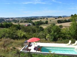 Modern apartment in Cuzy with shared pool, dovolenkový dom v destinácii Cuzy