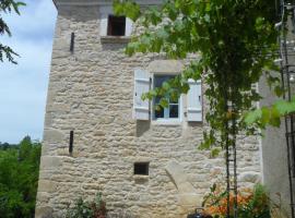 La Petite Tour, holiday home in Carlux