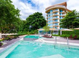 Centara Sonrisa Residences & Suites Sriracha、シーラーチャーのホテル