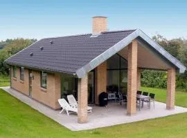 6 person holiday home in Struer-By Traum