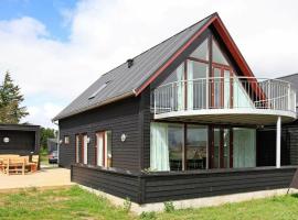8 person holiday home in R m, hotell i Rømø Kirkeby