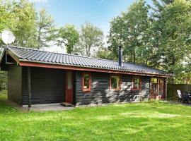 Two-Bedroom Holiday home in Ulfborg 4, hotel din Sønder Nissum