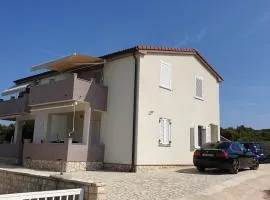 Korina Apartments Mandre