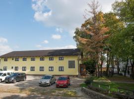 Hostel M: Maribor şehrinde bir otel