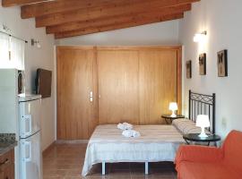 Tranquilidad y naturaleza a 800m Playa Migjorn, holiday home in Playa Migjorn