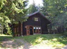 Ferienhütte Hochalm, hotel com estacionamento em Lunz am See