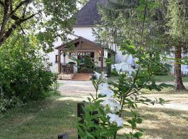 Hotel du Parc, hotel with parking in Thonac