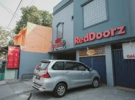 RedDoorz near RSUD Koja