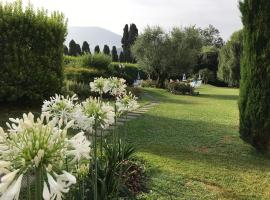 Villa Del Papa, romantic hotel in Santa Maria del Giudice