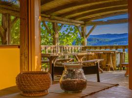 Grey green and fun 4 YOU - 2 Cottages, kemp v destinaci Drganja Sela