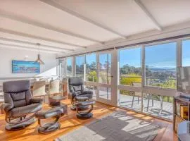 Mimosa Holiday House