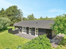 8 person holiday home in lb k, hotel with parking in Ålbæk