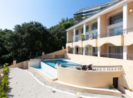 Résidence d'Azur Riou, serviced apartment in Cannes