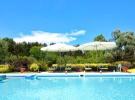 CA' LEONE - Sans Souci - Apartment with Pool, self-catering accommodation in Mira